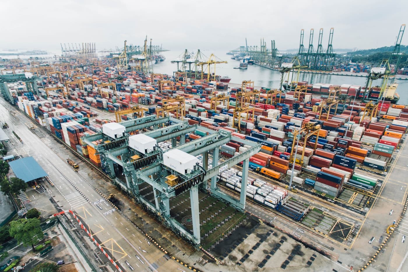 Container terminal with gantry cranes