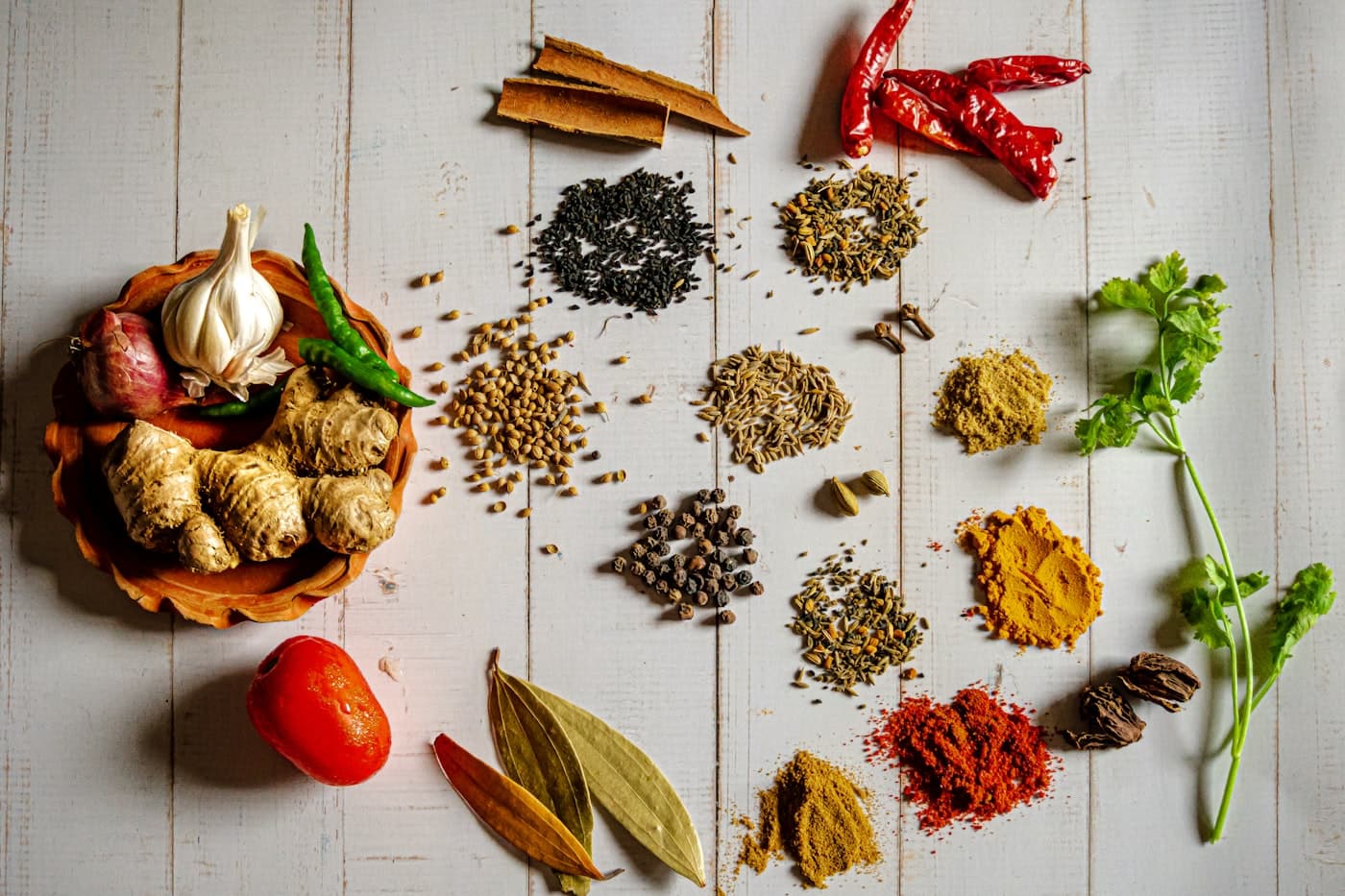 Assorted Indian whole and ground spices